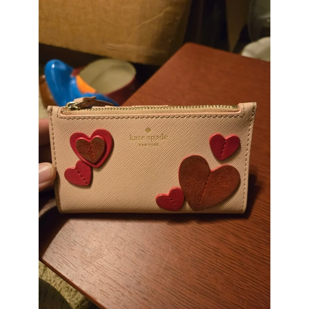 Kate Spade New York Heart Applique Bifold Card Case Wallet Pink Saffiano Leather